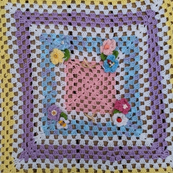 HANDMADE crochet square baby blanket 40”x40” - Picture 6 of 12